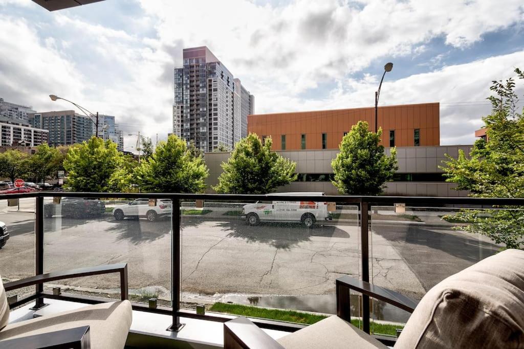Stunning Duplex Condo #1 - Downtown River North Chicago Exterior foto